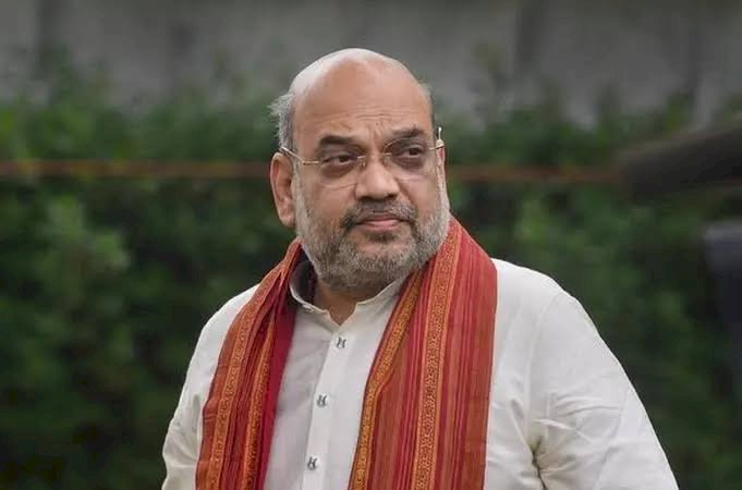 केन्द्रीय गृह मंत्री अमित शाह ने कोलकाता में अमूल बंगाल डेयरी परियोजना के अंतर्गत विश्व के सबसे बड़े दही उत्पादन संयंत्र का भूमि पूजन किया