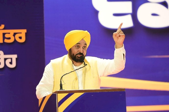ना कैश, ना फरमाइश: मुख्यमंत्री भगवंत सिंह मान ने 866 नौजवानों को सौंपे सरकारी नौकरियों के नियुक्ति पत्र