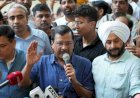 भ्रष्टाचार की भेंट चढ़ी सड़क का दौरा कर केजरीवाल ने कहा, ‘‘मंत्री प्रवेश वर्मा को बर्खास्त करें पीएम मोदी
