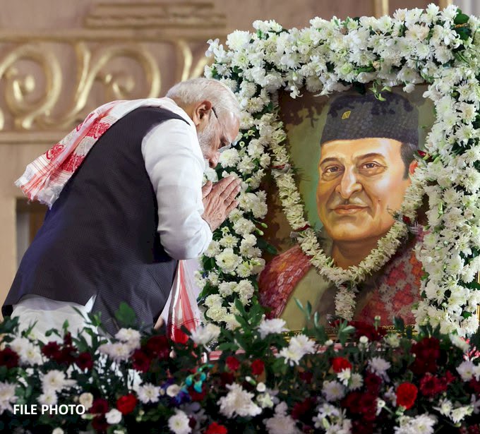 प्रधानमंत्री ने डॉ. भूपेन हजारिका की 100वीं जयंती पर उन्हें श्रद्धांजलि अर्पित की