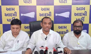 गांधीनगर में भाजपा के 12 भ्रष्ट उम्मीदवारों की उम्मीदवारी रद्द करने के लिए आम आदमी पार्टी चुनाव आयोग में शिकायत